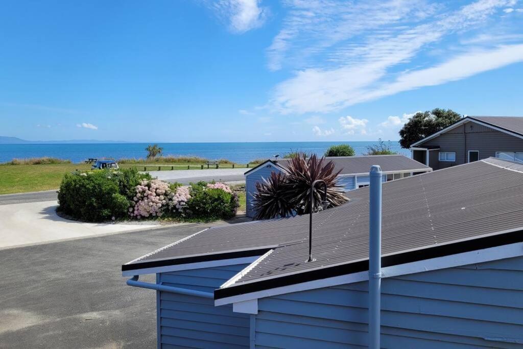 Pohara'S Seaside Chalet Exterior photo